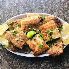 A picture of Beef mutabaq.