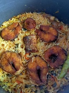 மீன் பிரியாணி (Fish Biriyani Recipe In Tamil) செய்முறை முக்கிய புகைப்படம்