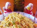 এগ চাউমিন বা নুডলস (Egg Noodles Recipe in Bengali)
