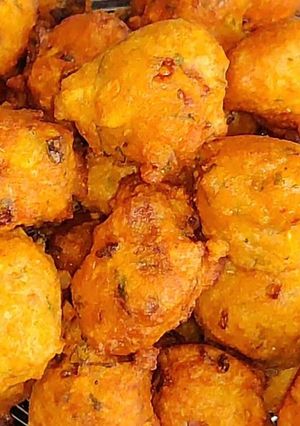 A picture of Spicy moong dal shots.