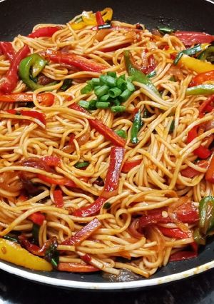 A picture of Noodles.