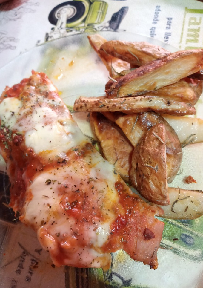 Una foto de Matambrito a la pizza con papas rústicas sin tacc