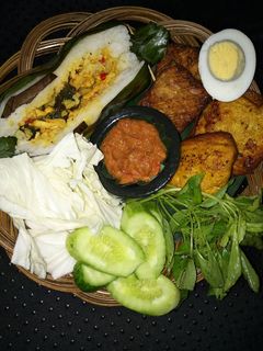 Foto resep Nasi Bakar Ayam Suwir Kemangi Bumbu Bali