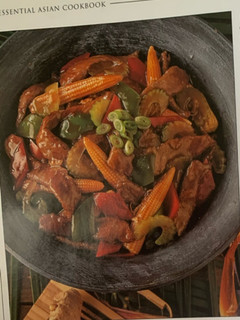 A picture of Beef with peppers and oyster sauce.