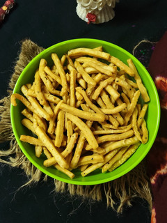 नमक पारे रेसिपी मुख्य फोटो
