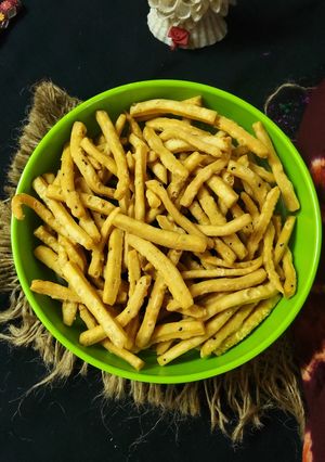 नमक पारे रेसिपी मुख्य फोटो