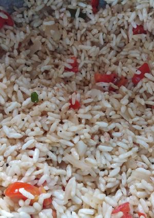 A picture of Murmura khichdi.