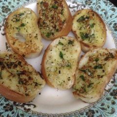 A picture of Garlic bread.