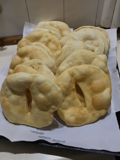 Una foto de TORTAS FRITAS 🧉🌧