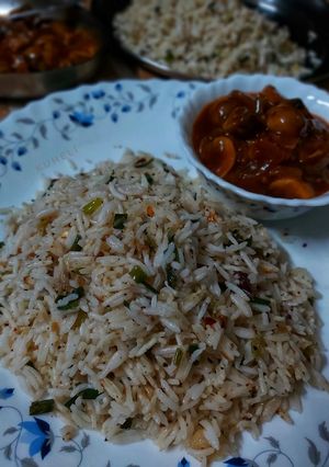 হার্বড গ্রীন অনিয়ন রাইস(herbed green onion rice recipe in Bengali) রেসিপির প্রধান ছবি