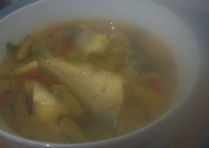 Bagaimana Menyiapkan Bandeng bumbu kuning asem pedas, Bisa Manjain Lidah