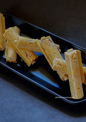 A picture of Rasmalai Chocolate Bars.