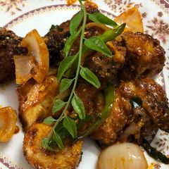 A picture of Chicken 65.
