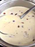 Salsa de quesos y setas nameko para pasta