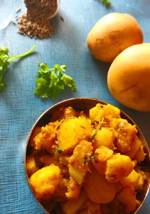 A picture of Jeera Aloo.
