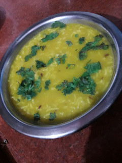 मसूर दाल की सादी खिचड़ी (Masoor dal ki sadi khichdi recipe in Hindi) रेसिपी मुख्य फोटो