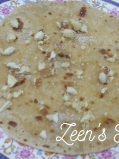 A picture of Ghee Shakkar Roti.