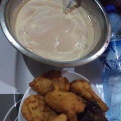 A picture of Akara (Bean Cake) with Akamu (Pap).