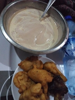 A picture of Akara (Bean Cake) with Akamu (Pap).