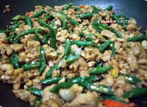 Foto resep Oseng Tempe Semangit Cabe Ijo