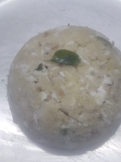 ஈசி ரவை உப்புமா செய்முறை முக்கிய புகைப்படம்