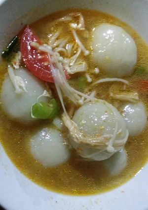 Foto resep Bakso aci isi abon kuah pedas