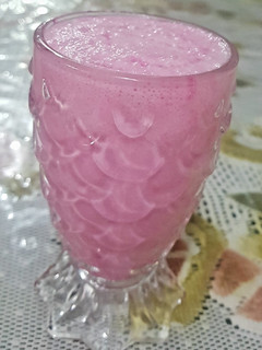 ગુલાબ લસ્સી (Rose lassi recipe in Gujarati) રેસીપી મુખ્ય ફોટો