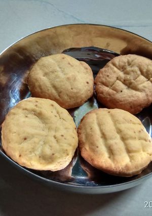 A picture of Wheat salted cookies biscuits.