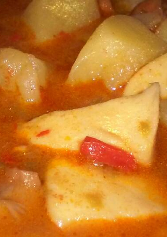 Una foto de Níscalos con patatas y sepia