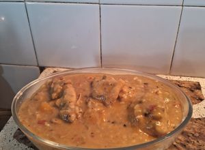 Una foto de Pollo super cremoso con especias