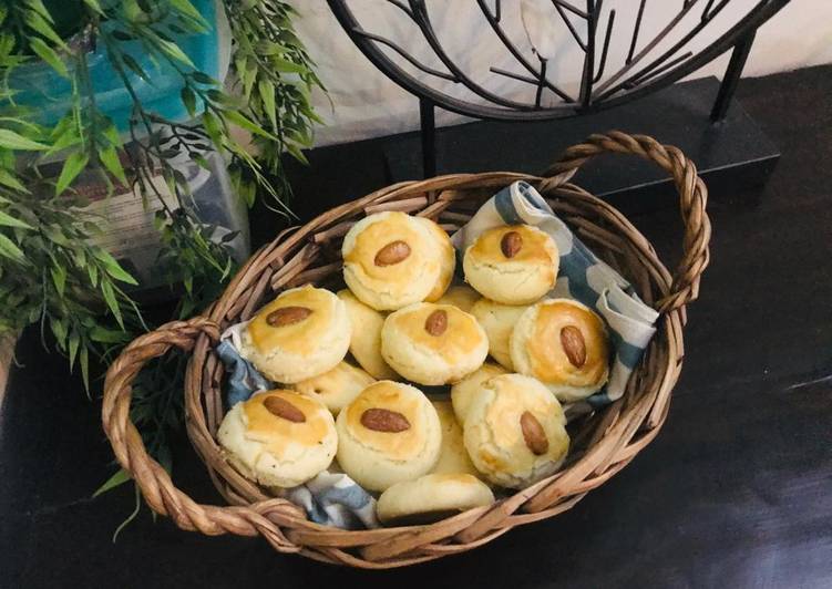 Recipe of Super Quick Homemade Desi Naan khatai