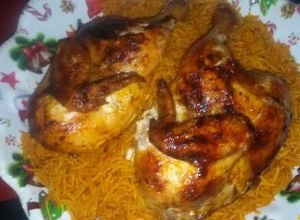 صورة لوصفة رز أحمر مع دجاج شوي