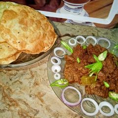 A picture of Beef Pasanday with Kachori 😋💗🥰.