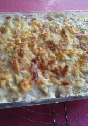 Una foto de Lasagna de papas, brócoli, coliflor, jamón y queso a la crema
