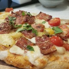 A picture of BB&T Pinsa (Bacon, Basil & Tomato).