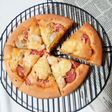 Pizza tanpa ulen (topping keju)