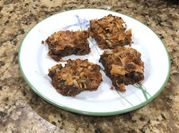 A picture of choco chips crushed