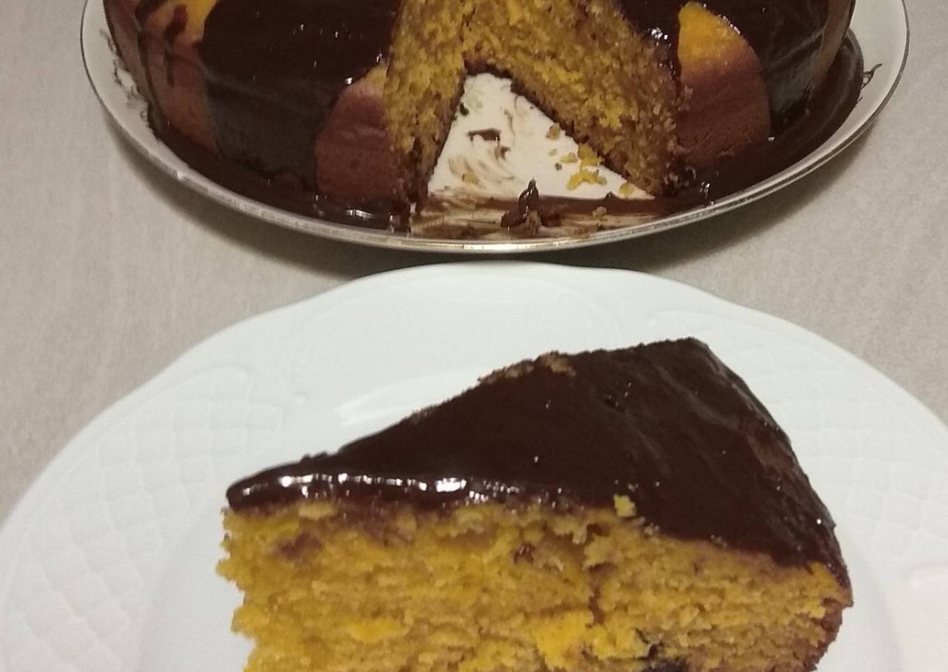 Bizcocho de calabaza con cobertura de chocolate