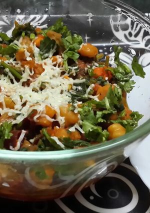 A picture of C2S Mania (Chickpeas with Cheese & Spinach).