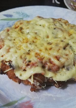 A picture of Cheesey chicken.