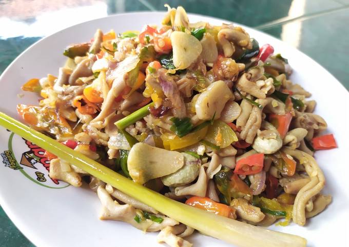 Cara Gampang Membuat Oseng usus ayam puedesss, Bikin Ngiler