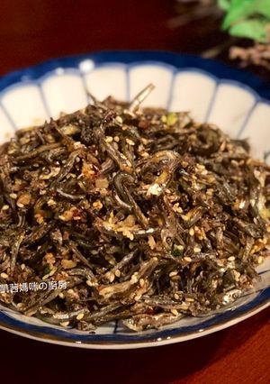 A picture of Sesame Dried Anchovies.