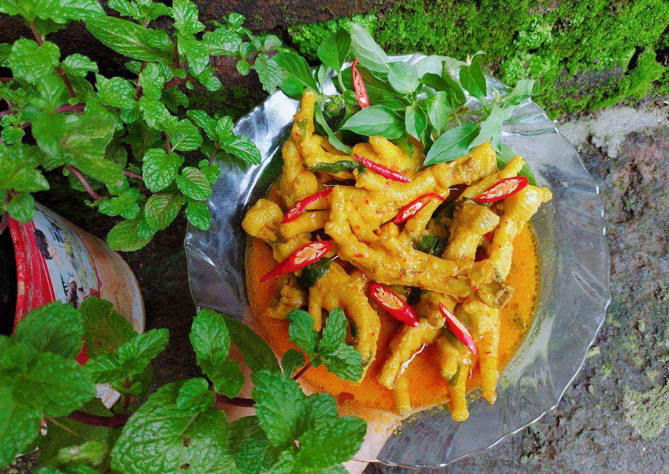 Ceker Kuah Pedas