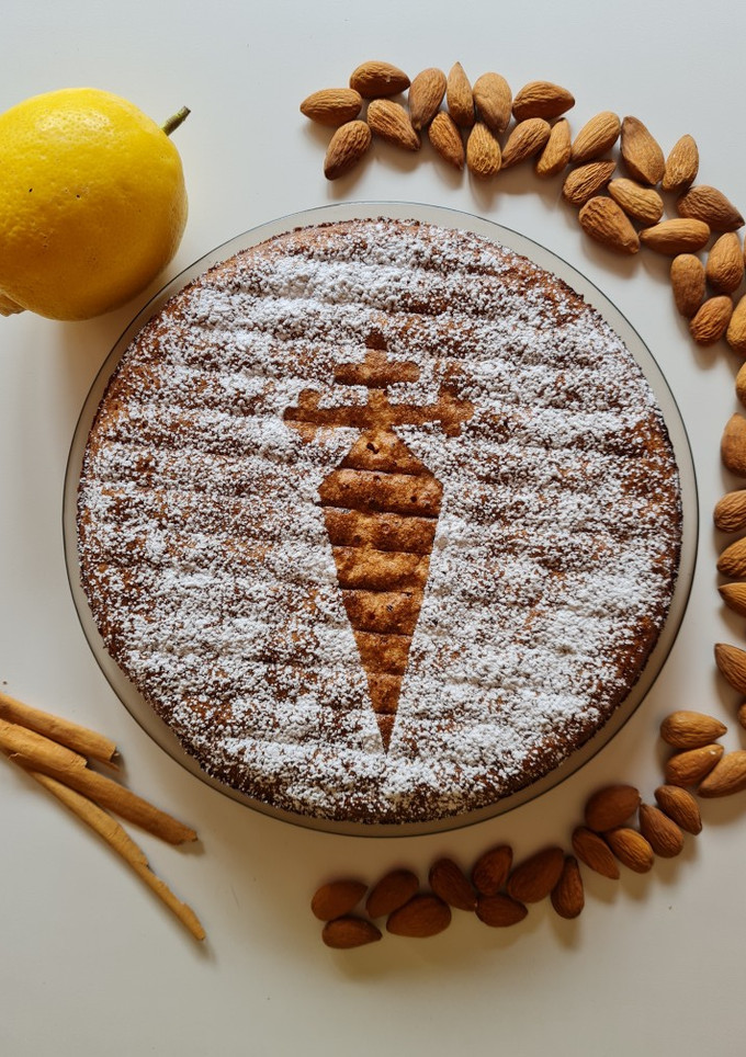 Una foto de Tarta de Santiago ➕ 🐚🐚🐚 Tarta de almendras 🇪🇸