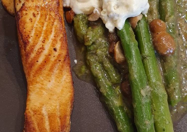 Resep Terbaru Salmon Cream Mushroom sauce Enak Sempurna