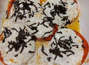 Una foto de "Ensalada" caprese al horno