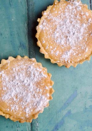 A picture of Lemon and Lime Pie.