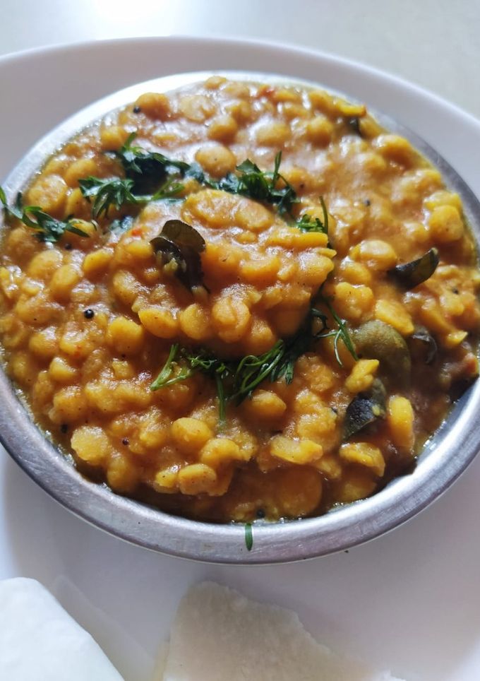 चणाडाळ उसळ रेसिपी चे मुख्य फोटो 