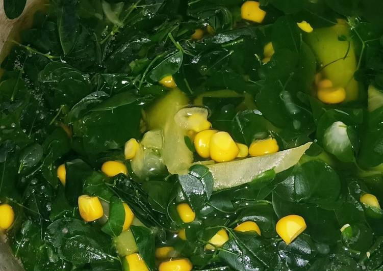 Cara Termudah Menyiapkan Sayur bening daun kelor Menggugah Selera