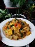 20.Tumis pedas kikil tahu bandung dan soleng